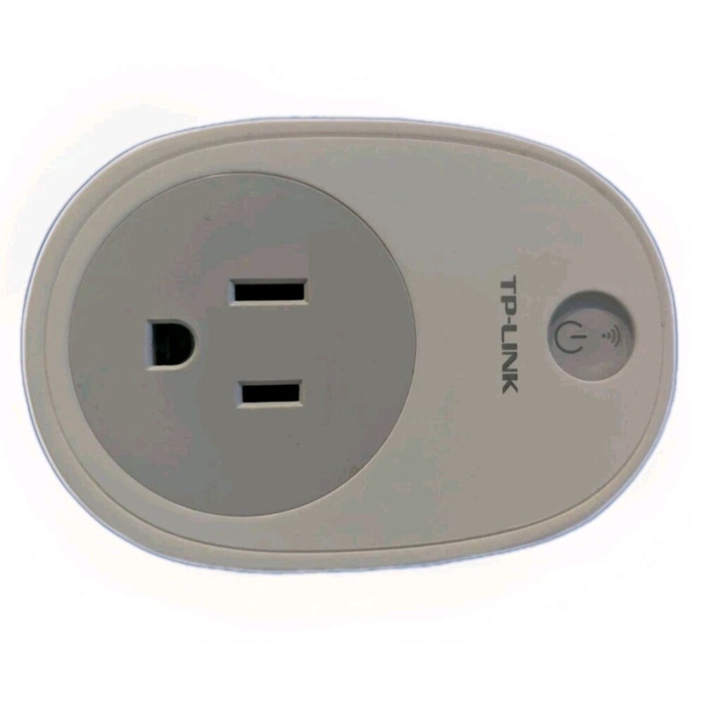 TP- Link HS100 - Smart WiFi Plug Works With Multiple Smart Home Systems
